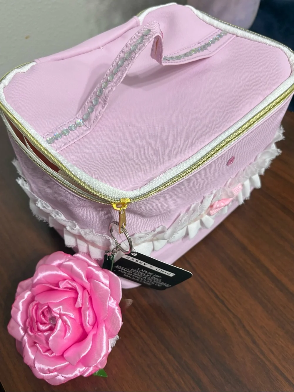 The Unbranded Brand elegant pink
